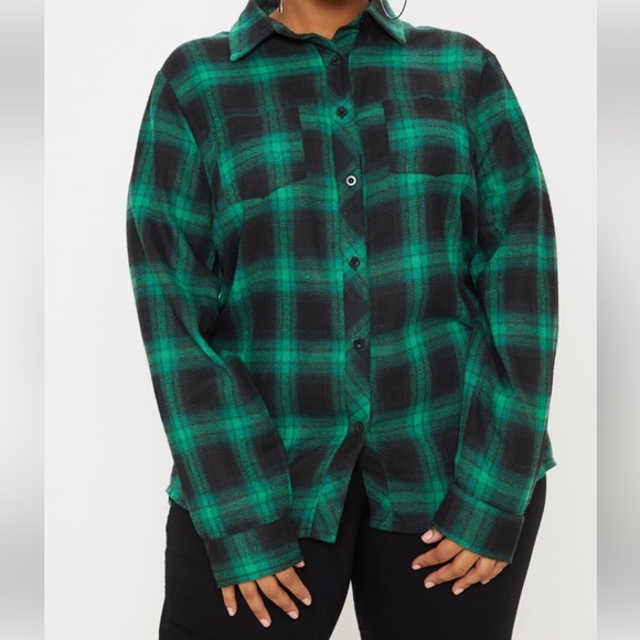 Flannel 💚🖤 - Picture 2 of 8